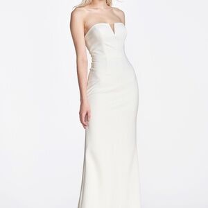 Watters Ivory Strapless Sheath Wedding Gown; NWT; Size 2; Simple; Elegant